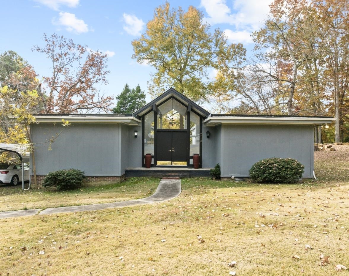 216 Smith Dr, Durham, NC 27712