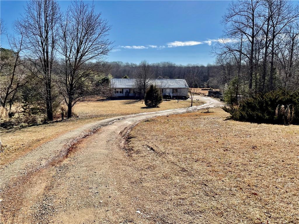 2726 Culberson Ln, Haw River, NC 27258 | MLS# 116383 | Redfin