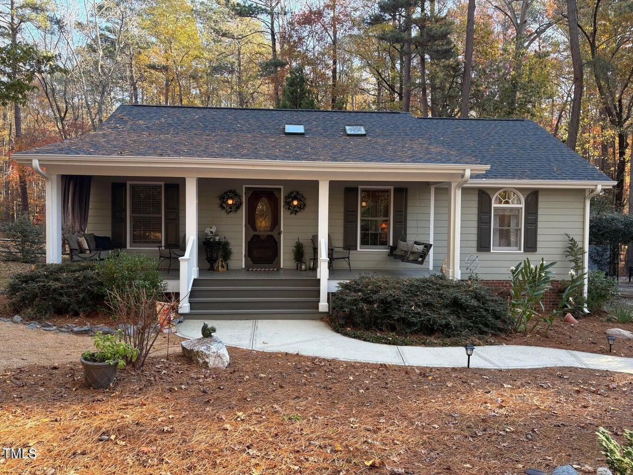 5313 Pine Dr, Raleigh, NC 27606