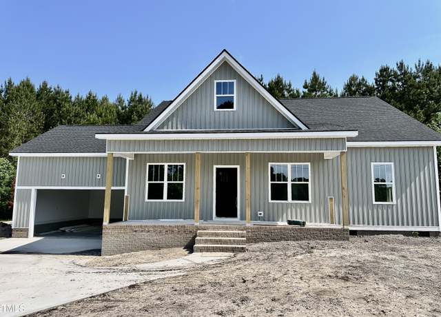 Property at 2802 Packing Plant Rd, Smithfield, NC 27577, 2 beds, 2.5 baths