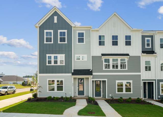 Property at 800 Hillfarm Dr, Wake Forest, NC 27587, 4 beds, 3.5 baths