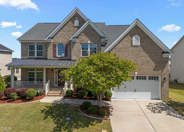 Property at 316 Hilliard Forest Dr, Cary, NC 27519, 5 beds, 3.5 baths