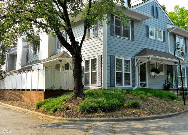 Property at 1402 Barton Place Dr, Raleigh, NC 27608, 2 beds, 1.5 baths