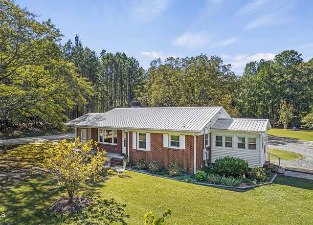 Property at 6418 Beaver Creek Rd, New Hill, NC 27562, 2 beds, 1 bath