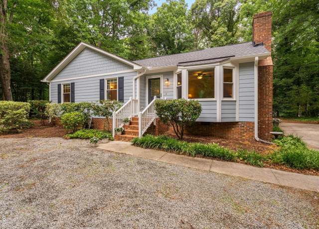 Property at 4004 Bamburgh Ln, Apex, NC 27539, 3 beds, 2 baths
