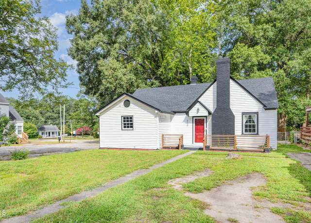 Property at 310 Atlantic Christian College Dr W, Wilson, NC 27893, 3 beds, 2 baths