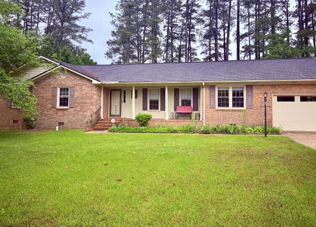 Property at 5705 Dobson Dr, Fayetteville, NC 28311, 3 beds, 2 baths