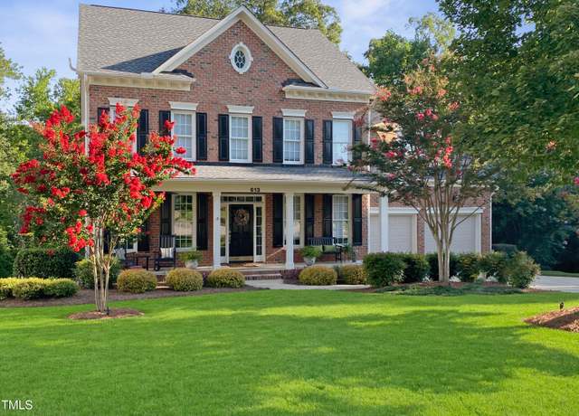 Property at 613 Wescott Ridge Dr, Holly Springs, NC 27540, 5 beds, 5 baths