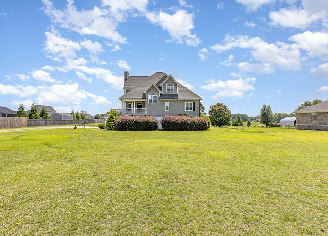Property at 656 Atkins Rd, Fuquay Varina, NC 27526, 3 beds, 2 baths