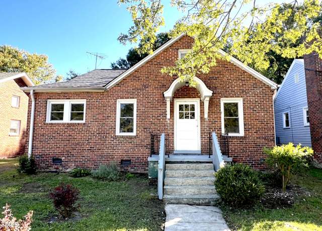 Property at 111 113 Highland Ave, Burlington, NC 27217, 5 beds, 2 baths