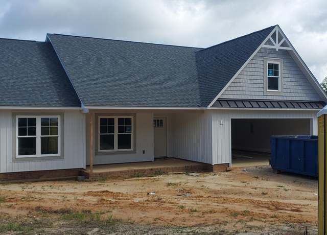 Property at 123 Maple Dr, Erwin, NC 28339, 3 beds, 2 baths