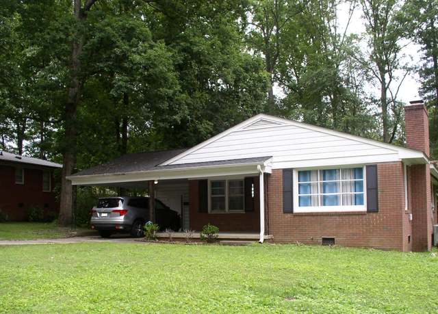 Property at 1809 S Garnett Ext, Henderson, NC 27536, 3 beds, 1.5 baths