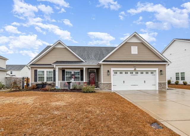 Property at 263 Pendleton St, Raeford, NC 28376, 4 beds, 3 baths