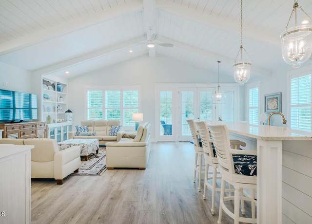 Property at 328 Boone St, Chapel Hill, NC 27516, 3 beds, 2 baths