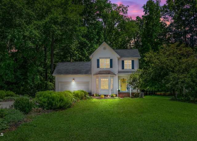 Property at 313 Chapel Valley Ln, Apex, NC 27502, 3 beds, 2.5 baths