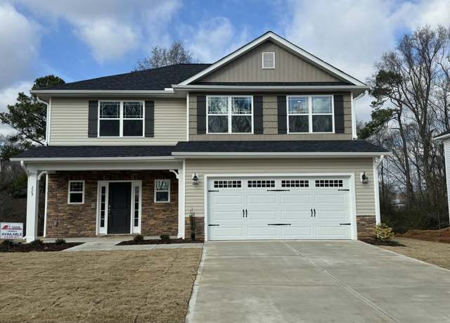 Property at 225 Hopewell Branch Ct, Smithfield, NC 27577, 4 beds, 2.5 baths