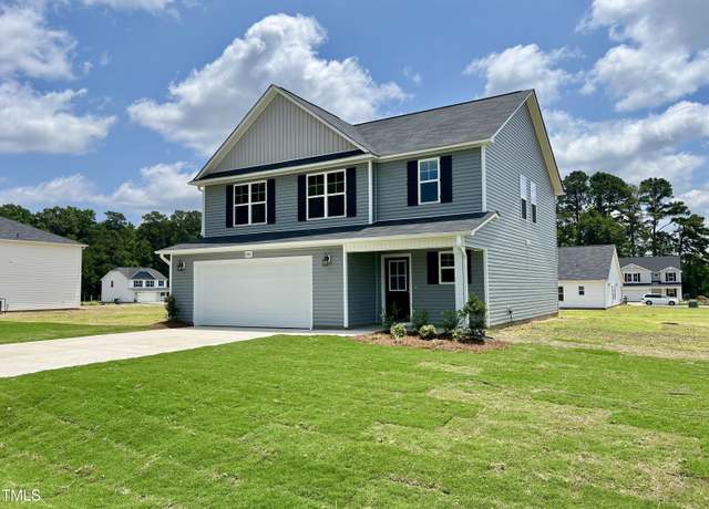 Property at 1922 Elephant Ln, Hope Mills, NC 28348, 4 beds, 2.5 baths