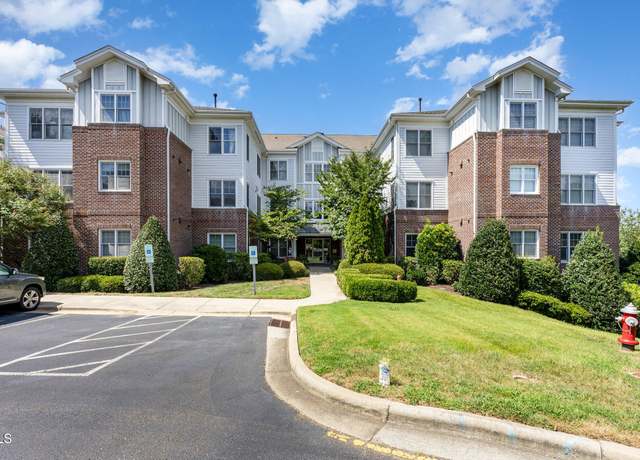Property at 1202 Waterford Lake Dr, Cary, NC 27519, 3 beds, 2.5 baths