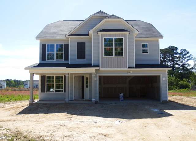 Property at 5834 Panther Dr, Hope Mills, NC 28348, 4 beds, 2.5 baths