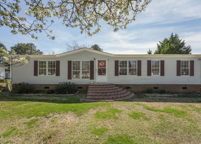 Property at 206 Granite Dr, Lucama, NC 27851, 3 beds, 2 baths