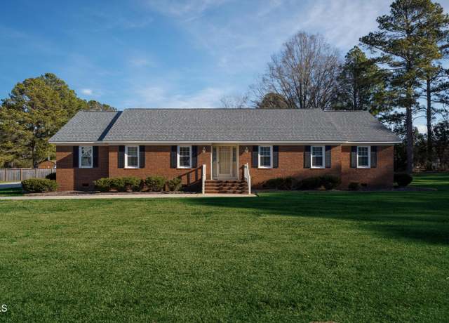 Property at 610 Denim Dr, Erwin, NC 28339, 4 beds, 2.5 baths