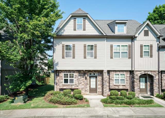 Property at 2808 Carter Finley Pl, Raleigh, NC 27606, 3 beds, 3.5 baths