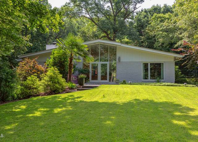 Property at 1908 S Lakeshore Dr, Chapel Hill, NC 27514, 4 beds, 4.5 baths