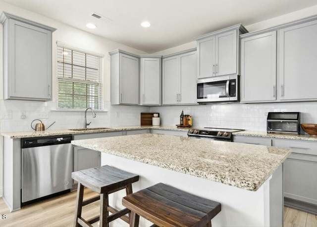Property at 116 Hayfield Dr, Lillington, NC 27546, 3 beds, 2.5 baths