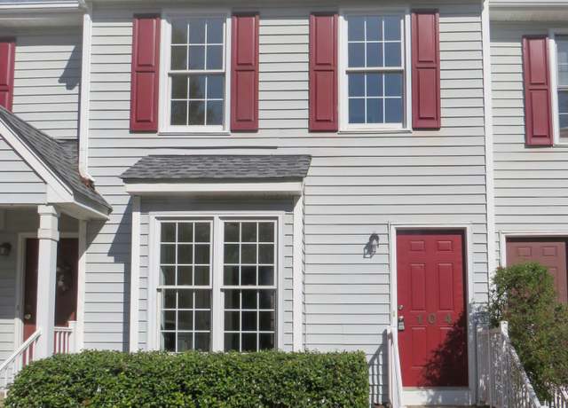 Property at 104 Luxon Pl, Cary, NC 27513, 3 beds, 3 baths