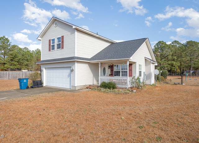 Property at 46 Michael Ct, Erwin, NC 28339, 3 beds, 2.5 baths