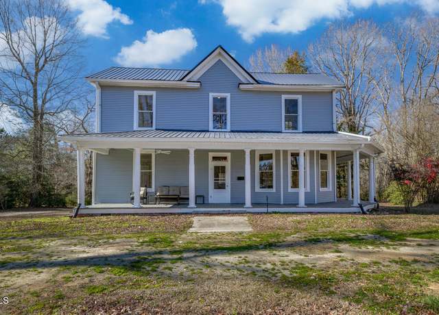 Property at 437 S Main St, Warrenton, NC 27589, 3 beds, 2.5 baths