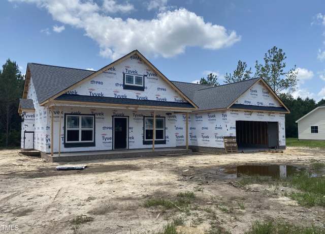 Property at 108 Rae Dr, Pikeville, NC 27863, 3 beds, 2 baths