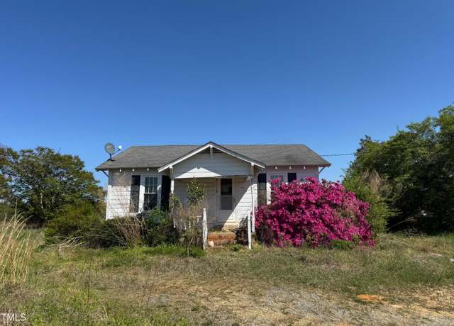 Property at 759 Mclamb Rd, Newton Grove, NC 28366, 2 beds, 1 bath