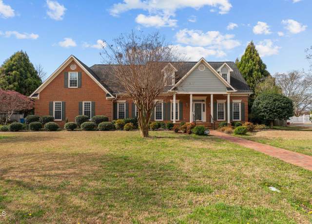 Property at 205 Parliament Pl, Dunn, NC 28334, 4 beds, 4 baths