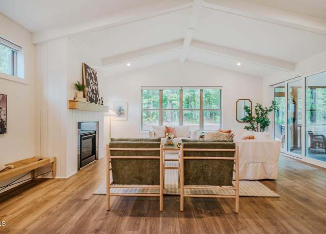 Property at 151 Monteith Dr, Chapel Hill, NC 27516, 3 beds, 3 baths