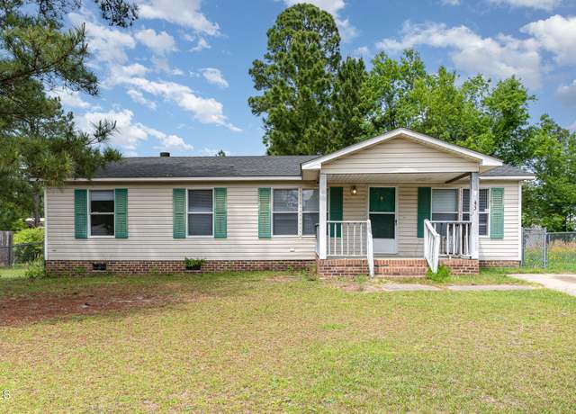 Property at 43 Columbus Ct, Spring Lake, NC 28390, 3 beds, 2 baths