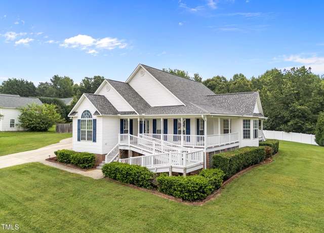 Property at 102 Gary Ct, Garner, NC 27529, 3 beds, 2 baths