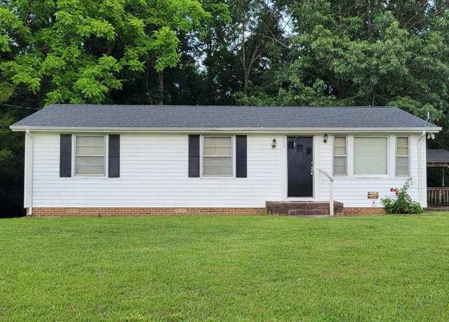 Property at 530 Broad Rd, Roxboro, NC 27573, 3 beds, 1.5 baths