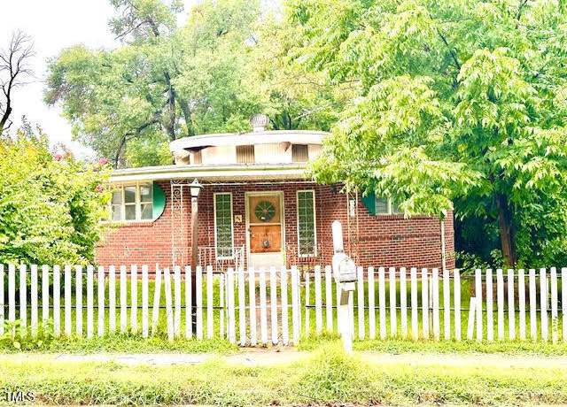 Property at 320 S Washington Ave, Reidsville, NC 27320, 2 beds, 1 bath