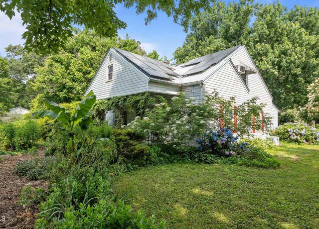 Property at 1090 S Fifth St, Mebane, NC 27302, 3 beds, 2 baths