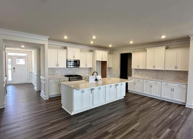 Property at 52 Quail Point Cir, Clayton, NC 27520, 4 beds, 2.5 baths