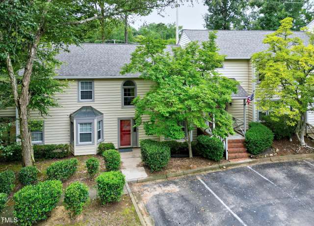 Property at 202 Oak Hollow Ct, Raleigh, NC 27613, 2 beds, 2.5 baths