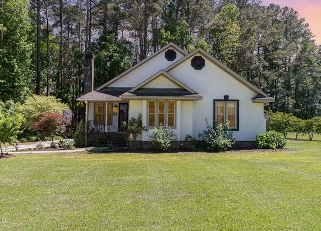 Property at 3857 Riviera Dr, Elm City, NC 27822, 3 beds, 2 baths