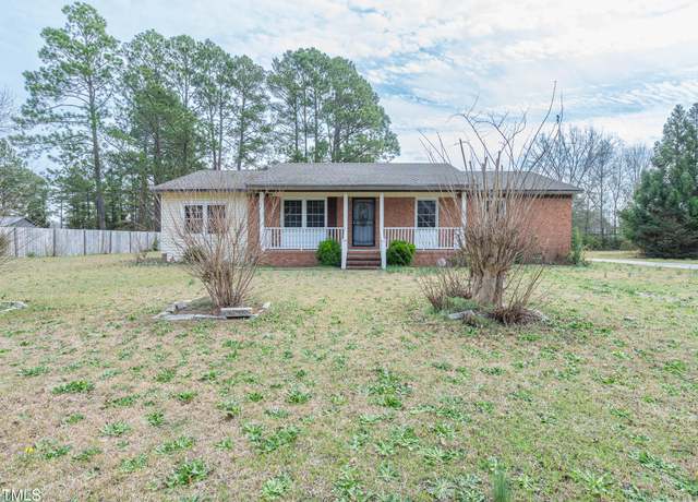 Property at 107 Birch Cir, Raeford, NC 28376, 3 beds, 2 baths
