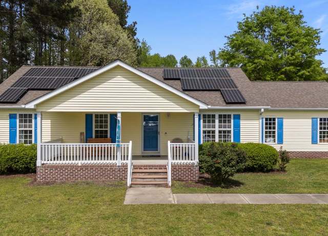 Property at 10 Gray Bass Ct, Zebulon, NC 27597, 3 beds, 2 baths