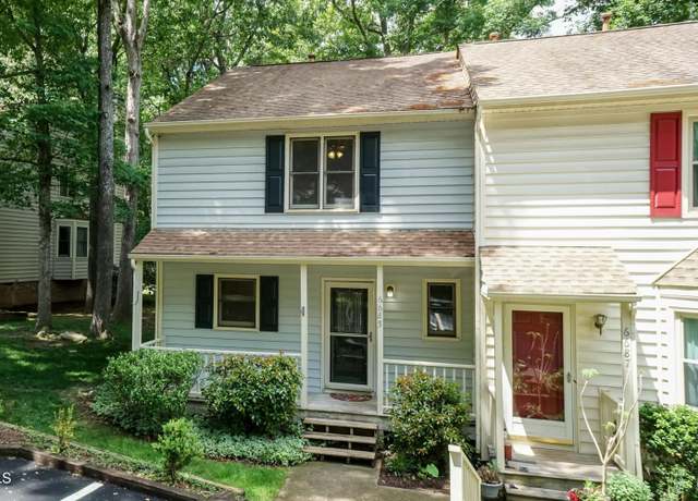 Property at 6685 English Ivy Ln, Raleigh, NC 27615, 3 beds, 2.5 baths
