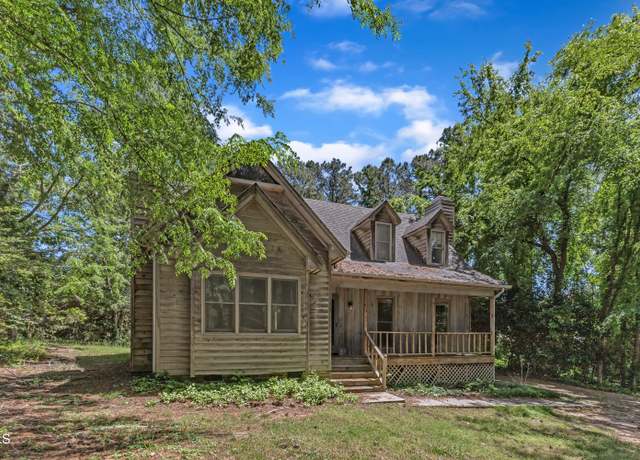 Property at 1031 Wait Ave, Wake Forest, NC 27587, 5 beds, 3.5 baths