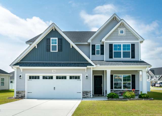 Property at 3206 Dandelion Dr, Grimesland, NC 27837, 4 beds, 3.5 baths