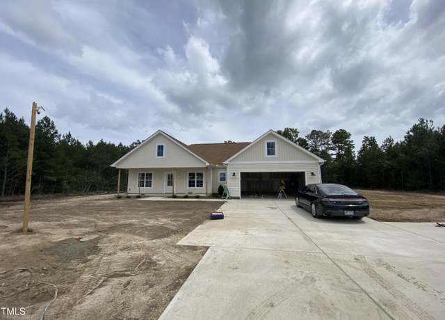 Property at 111 Rae Dr, Pikeville, NC 27863, 3 beds, 2 baths