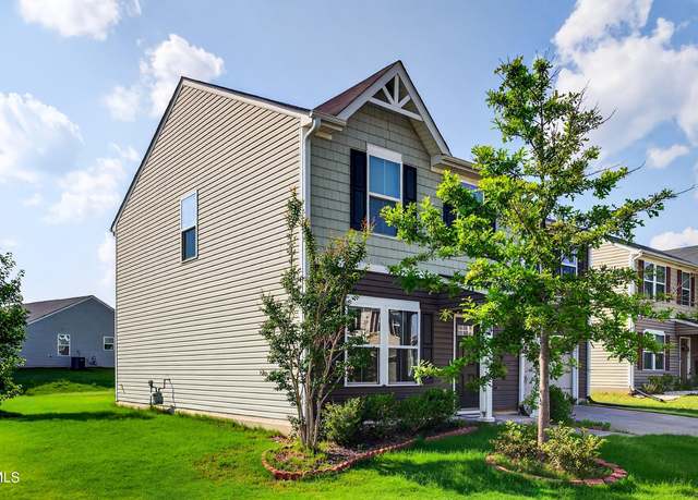 Property at 3 Windchime Ct, Durham, NC 27704, 4 beds, 2.5 baths